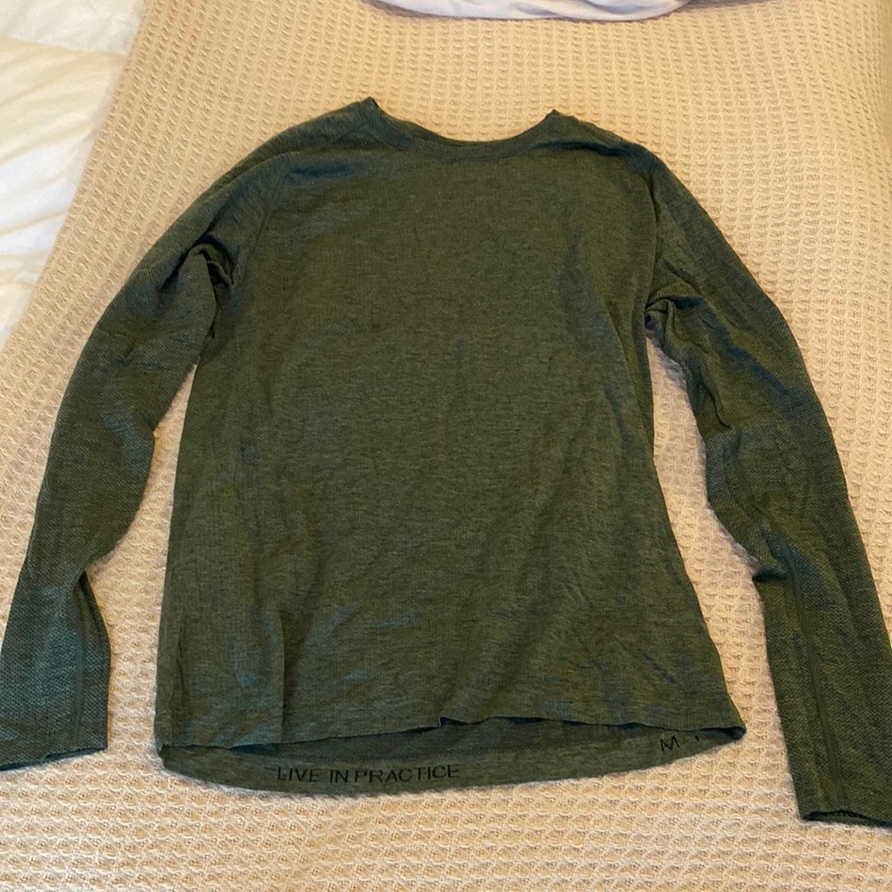 Men’s Long sleeve lululemon top